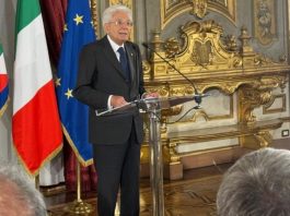 Mattarella alla cerimonia del Ventaglio: “Tensioni elettorali intempestive, non tolgano attenzione ai problemi degli italiani” / Video