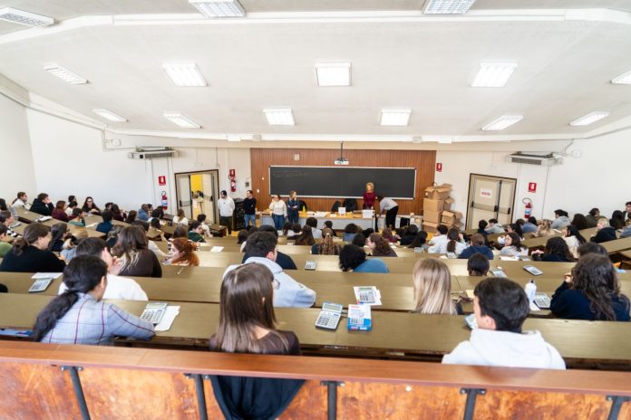 Milano, primo appello del semestre filtro di medicina