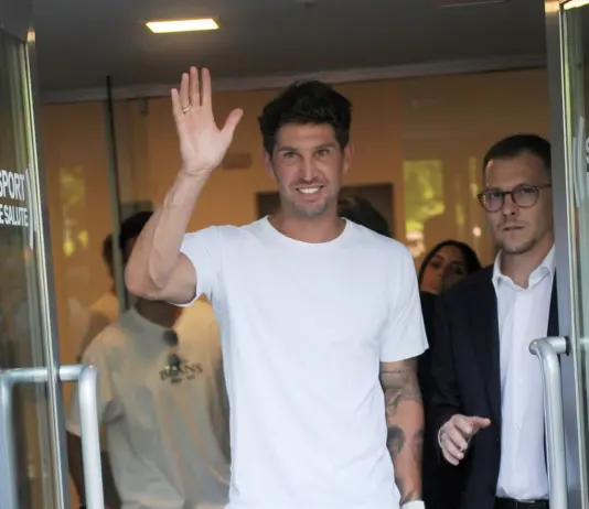 Inter, ufficiale la firma di Stones: il difensore ha firmato fino al 2028