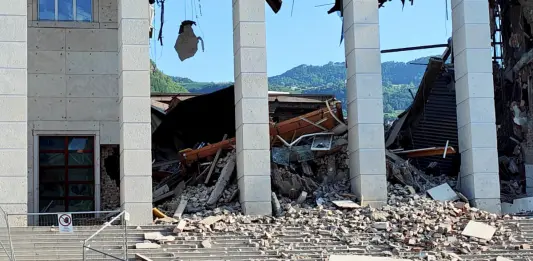 Crollo al Tribunale di Bolzano, cede una parte dell’edificio
