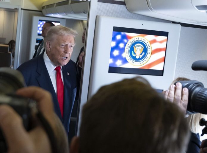 Trump Air Force One 1