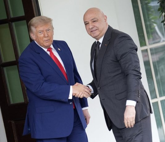 Trump riceve a Washington il presidente libanese Aoun. Il leader Usa: “L’Iran non avrà mai l’arma nucleare”