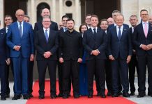 I volenterosi riuniti a Parigi, Macron: “Intensifichiamo il nostro sostegno all’Ucraina”. Nasce la coalizione anti missili balistici, Italia tra i firmatari