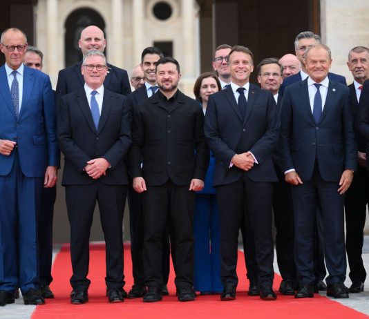 I volenterosi riuniti a Parigi, Macron: “Intensifichiamo il nostro sostegno all’Ucraina”. Nasce la coalizione anti missili balistici, Italia tra i firmatari