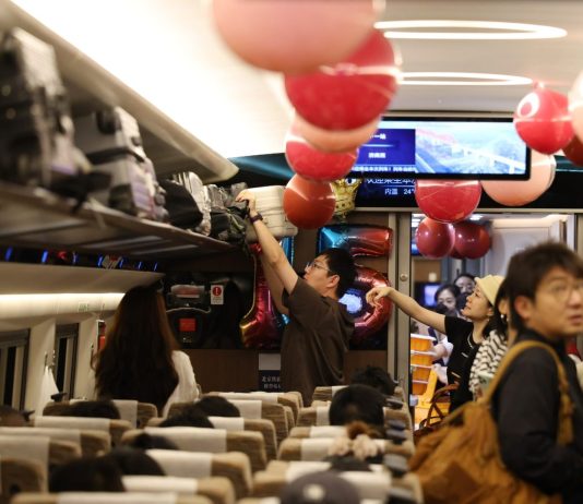 Cina: alta velocità Pechino-Shanghai, oltre 2,3 mld di viaggi in 15 anni