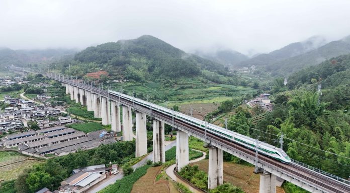 Cina: aggiornato l’orario ferroviario con più treni passeggeri e merci (2)