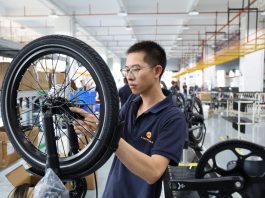 Cina: a Huizhou le e-bike ADO con sensori basati sull’IA (2)