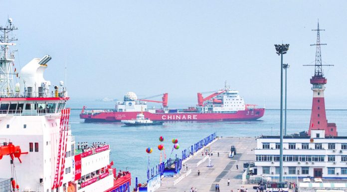 Cina: spedizione artica salpa da Dalian con tre rompighiaccio (1)