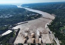 Cina: rilascio d’acqua dal bacino di Xiaolangdi (2)