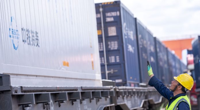 Cina: traffico merci ferroviario in crescita nel primo semestre del 2026