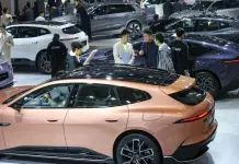 Cina: stop ad agevolazioni fiscali per alcuni veicoli ecologici