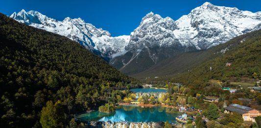 Cina: la superstrada Yunnan-Xizang compie 50 anni (3)
