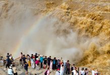 Cina: cresce la portata della cascata Hukou sul fiume Giallo (2)