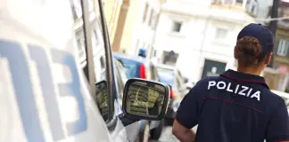 Roma, blitz della Polizia nelle piazze di spiaccio di Tor Bella Monaca: 9 arresti