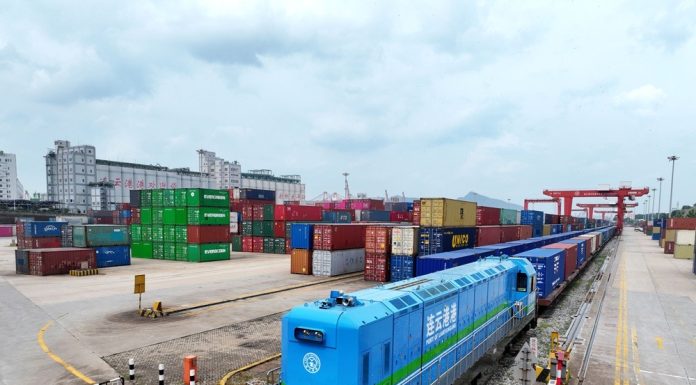 Trasporti: base logistica Cina-Kazakistan raggiunge 8.000 treni merci (2)
