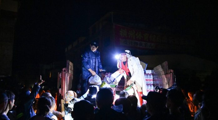 Cina: in corso operazioni di soccorso dopo gravi inondazioni a Nanning (3)