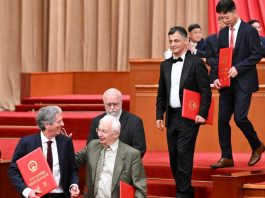 Cina: Pechino, assegnato premio più prestigioso per scienza e tecnologia (3)