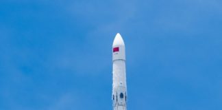 Cina: Hainan, eseguito primo recupero controllato di un razzo vettore (1)