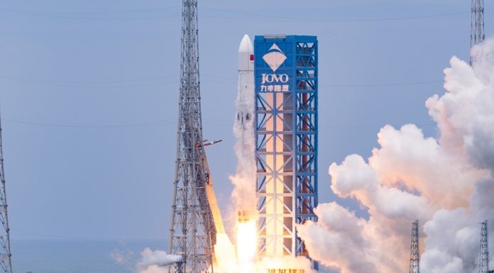 Cina: Hainan, eseguito primo recupero controllato di un razzo vettore (2)