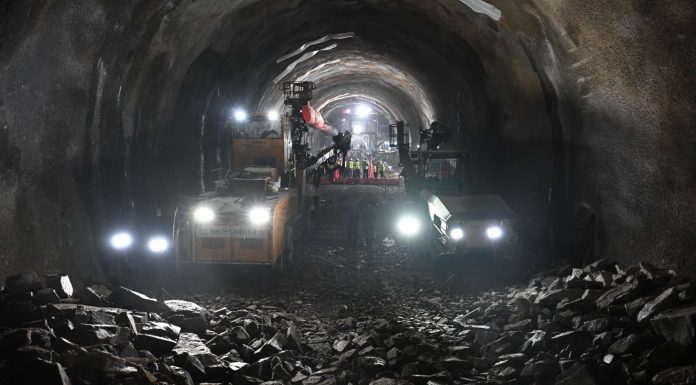 Cina: completata galleria su linea ad alta velocità Zhuhai-Zhaoqing (1)
