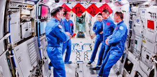 Cina: equipaggio della Shenzhou-23 testa nuovo dispositivo di misurazione