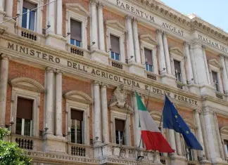 Al Masaf la Cabina di regia sui controlli dell’agroalimentare, Lollobrigida: “Tolleranza zero per chi non rispetta le regole”