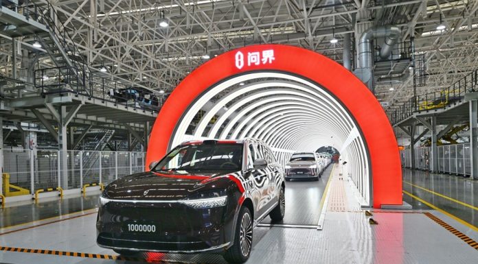 Cina: quasi metà delle nuove auto immatricolate nel primo semestre 2026 sono NEV