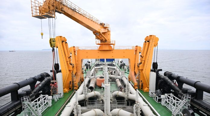 Cina: entra in funzione “Junguang”, la più grande draga dell’Asia (2)