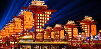Cina: turismo estivo in aumento nell’antica strada di Hetou a Tangshan (1)