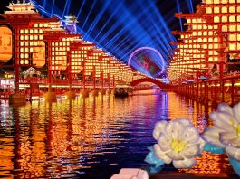 Cina: turismo estivo in aumento nell’antica strada di Hetou a Tangshan (3)