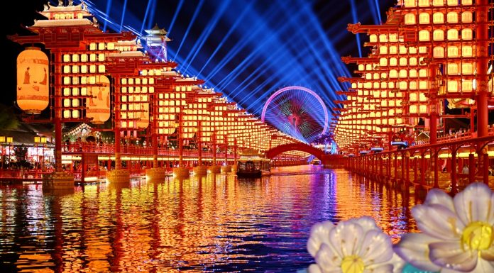 Cina: turismo estivo in aumento nell’antica strada di Hetou a Tangshan (3)