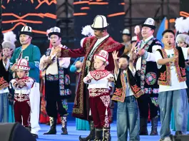 Cina: Xinjiang, cultura e tradizioni al festival internazionale Manas (1)
