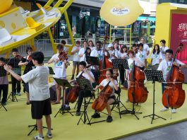 Cina: giovani cinesi e statunitensi partecipano a camp di musica e cultura (1)