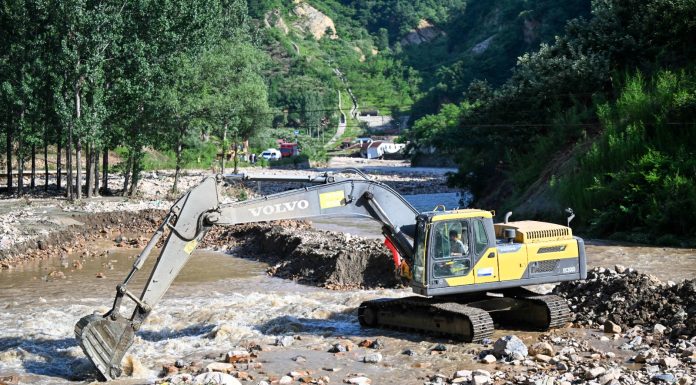 Cina: Hebei, operazioni di soccorso, ripristino infrastrutture dopo piogge (3)