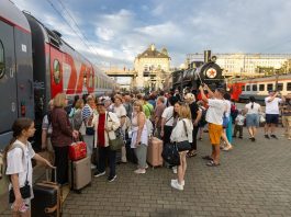 Cina: in prova treno turistico Suifenhe-Vladivostok (1)