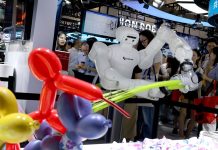 Cina: robot protagonisti alla Conferenza mondiale sull’IA di Shanghai (2)