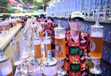 Cina: a Qingdao via al 36esimo Festival internazionale della birra (3)