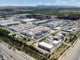 Cina: imprese statali centrali registrano +3,8% di investimenti in ricerca e sviluppo nel primo semestre