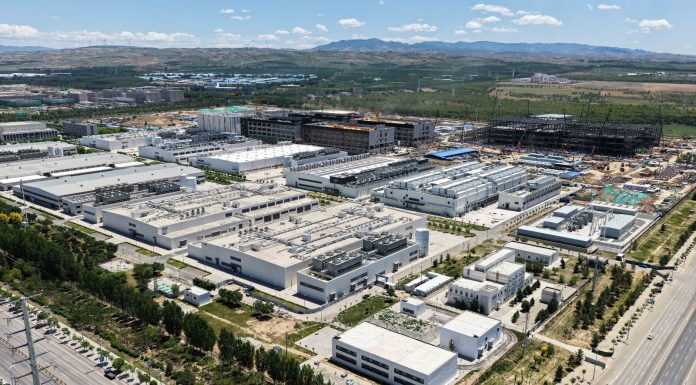 Cina: imprese statali centrali registrano +3,8% di investimenti in ricerca e sviluppo nel primo semestre