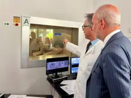 L’assessore Bertolaso e il ministro Schillaci in visita agli Spedali Civili di Brescia