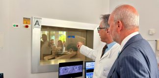L’assessore Bertolaso e il ministro Schillaci in visita agli Spedali Civili di Brescia