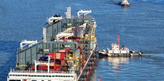 Cina: salpa la Wontanara, nave autoscaricante da tre primati mondiali (1)