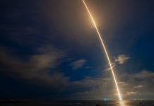 Cina: lanciato nello spazio un nuovo satellite per la trasmissione dati