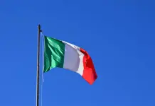 Il Registro imprese compie 30 anni: dal 1996, per la trasparenza e lo sviluppo delle aziende italiane bandiera italiana