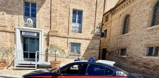 Maltrattamenti e abbandono di minori in un asilo dell’Anconetano, due arresti
