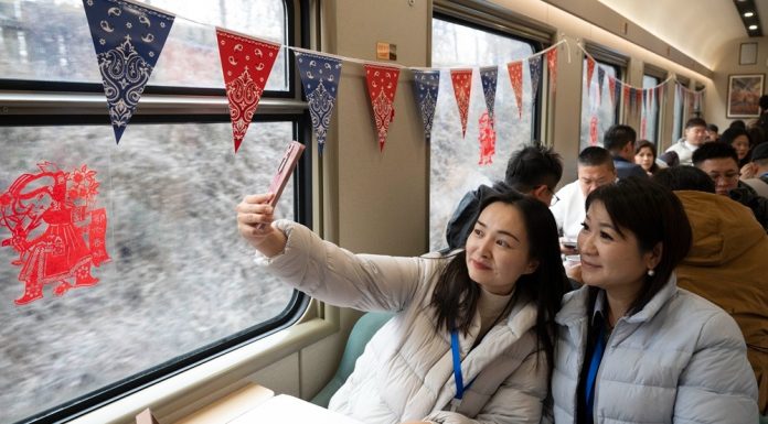 Cina: oltre 2,3 mld di viaggi ferroviari di passeggeri nel primo semestre 2026