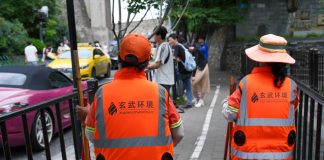 Cina: giubbotti refrigeranti per gli operatori ecologici di Nanchino (1)