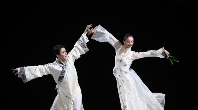 Cina: a Pechino in scena “Il padiglione delle peonie” (3)