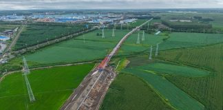 Cina: completata la posa delle travi del ponte ferroviario di Tongjiang (3)