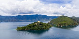 Cina: tutela ecologica e turismo in crescita al lago Lugu (3)